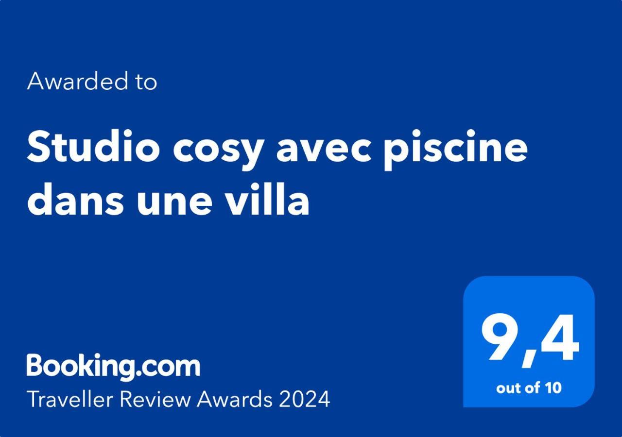 Studio Cosy Avec Piscine Dans Une Villa Saint-Denis Exterior foto